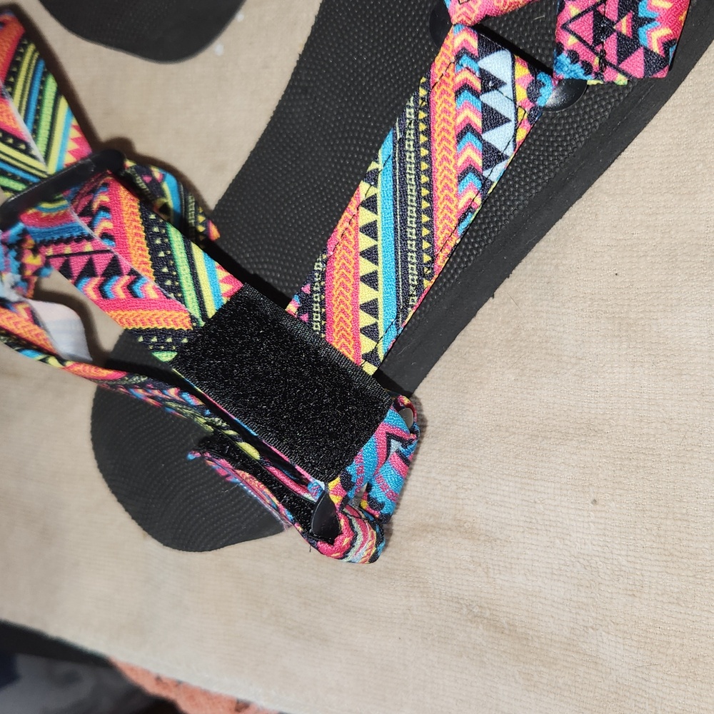 Sandals - Picture 3 of 8